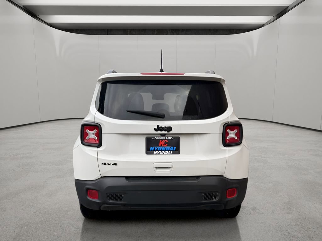 Used 2023 Jeep Renegade Latitude image 4