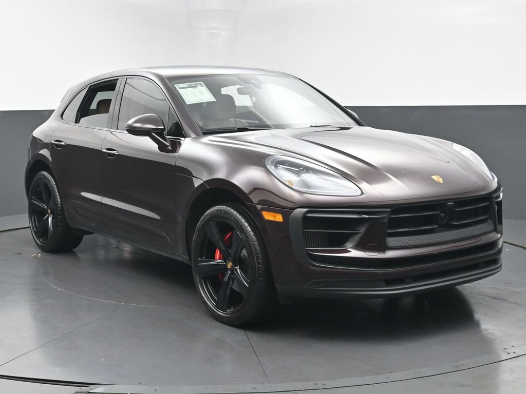 Used 2023 Porsche Macan S image 2