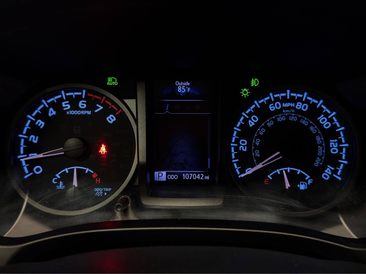 Used 2021 Toyota Tacoma TRD Off-Road w/ Technology Package AWD/4WD image 15