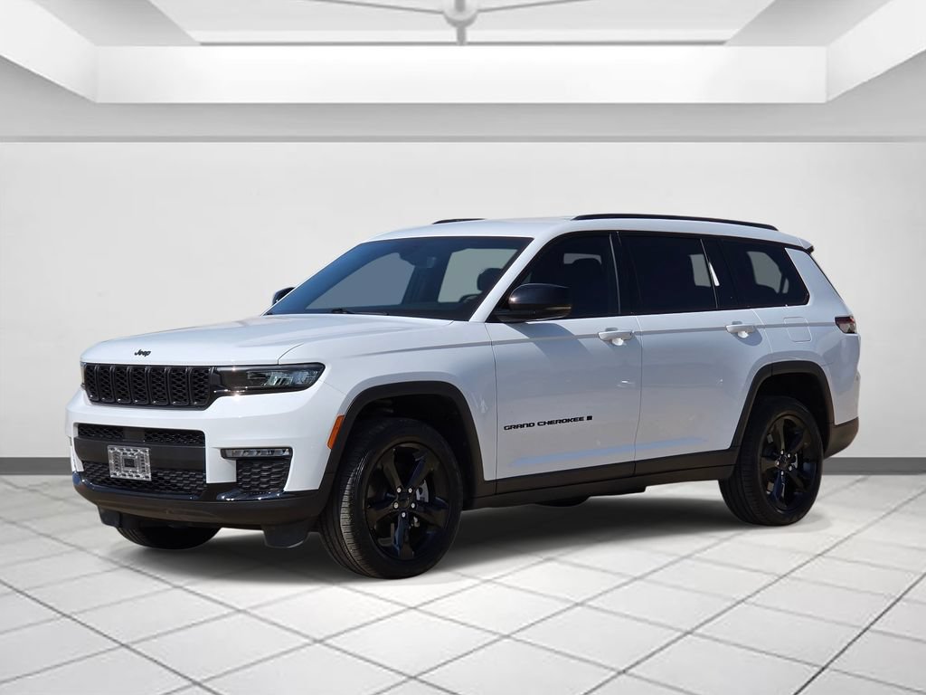 Used 2024 Jeep Grand Cherokee L Limited w/ Black Appearance Package RWD image 3