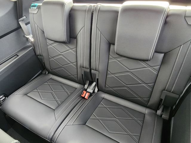 New 2026 Volkswagen Atlas SE image 9