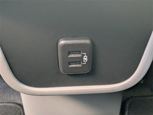 Used 2023 GMC Terrain SLE w/ Driver Convenience Package image 15