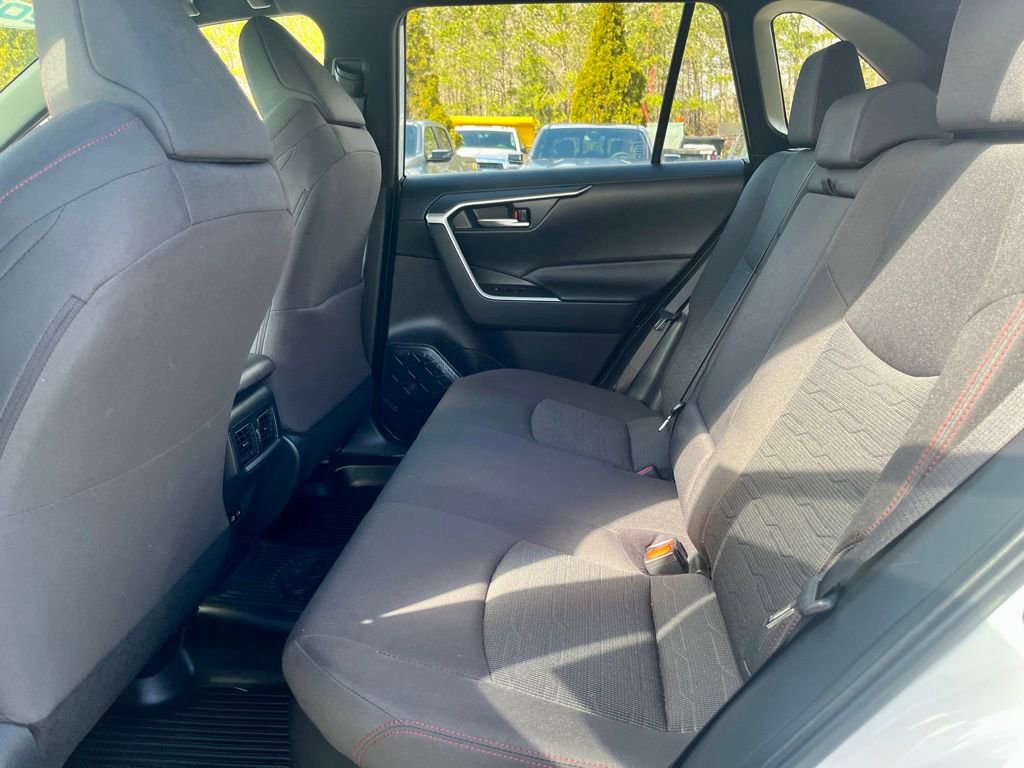 Used 2024 Toyota RAV4 SE w/ Weather & Moonroof Package image 25