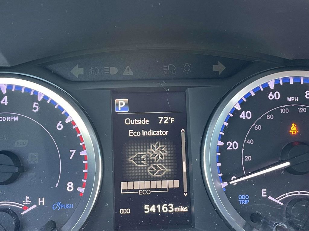 Used 2019 Toyota Highlander LE FWD image 24