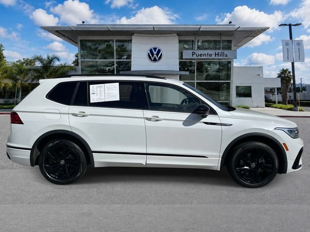 Used 2023 Volkswagen Tiguan SE R-Line FWD image 3