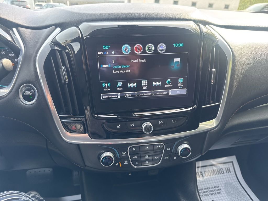 Used 2019 Chevrolet Traverse LT image 12