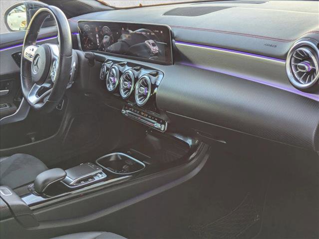 Used 2020 Mercedes-Benz CLA 250 image 21