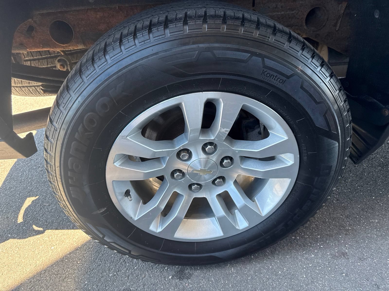 Used 2019 Chevrolet Silverado 1500 LT w/ All Star Edition AWD/4WD image 13