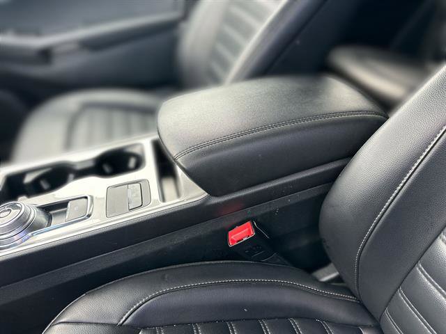 Used 2024 Ford Edge SEL image 20