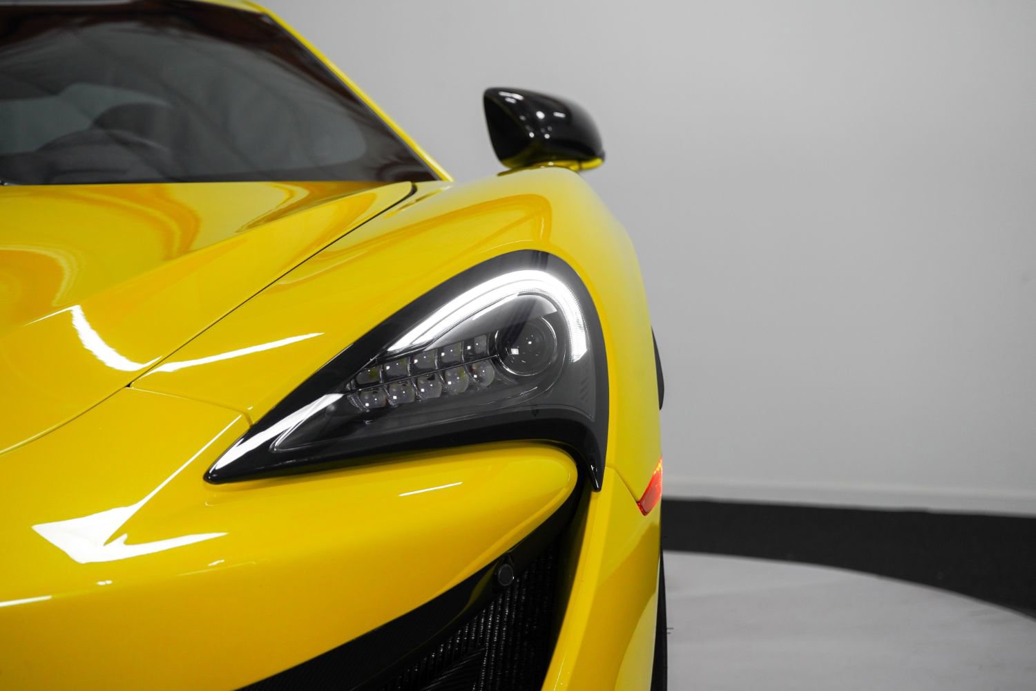 Used 2019 McLaren 600LT image 14