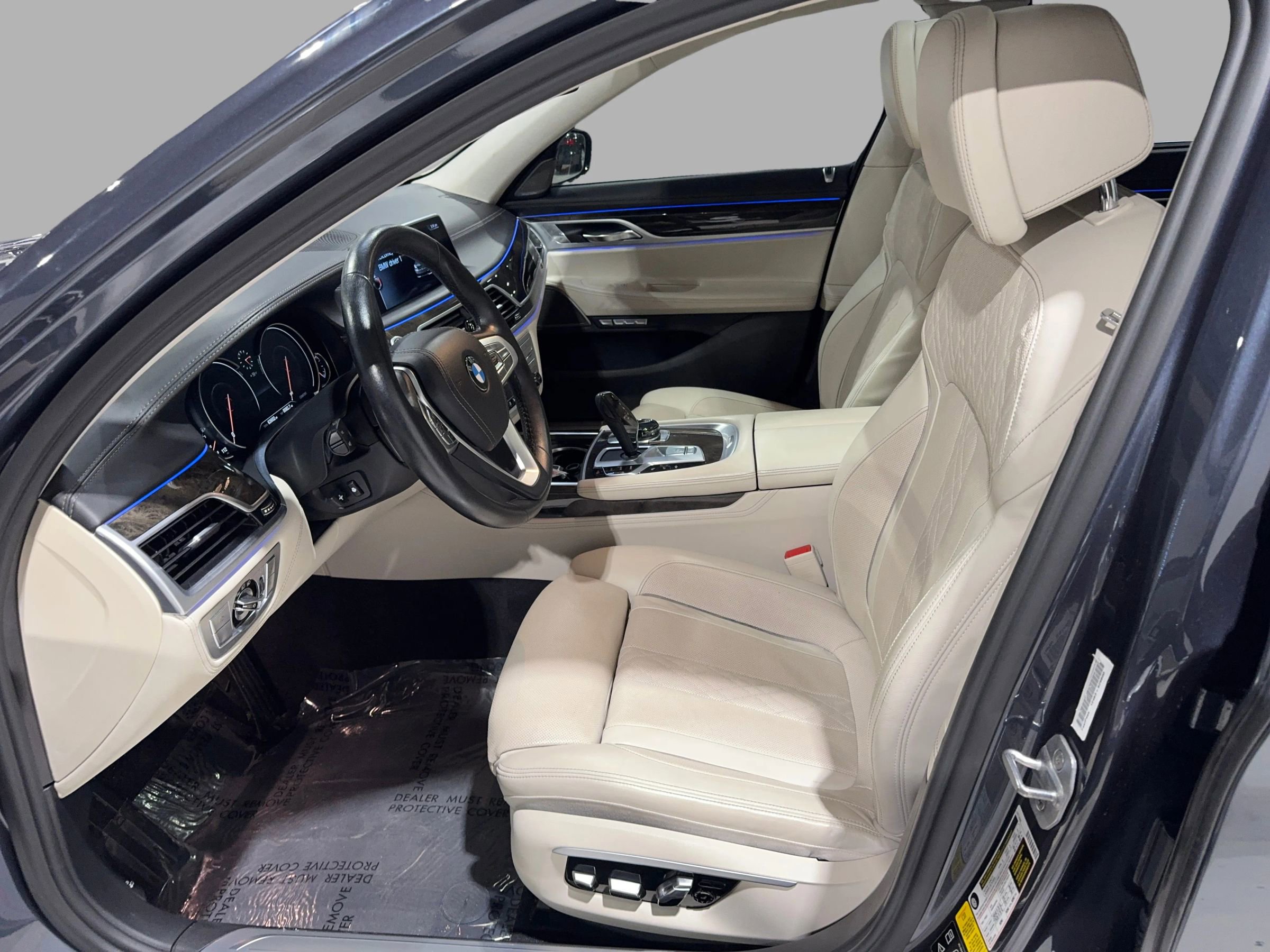 Used 2017 BMW 750i xDrive image 17