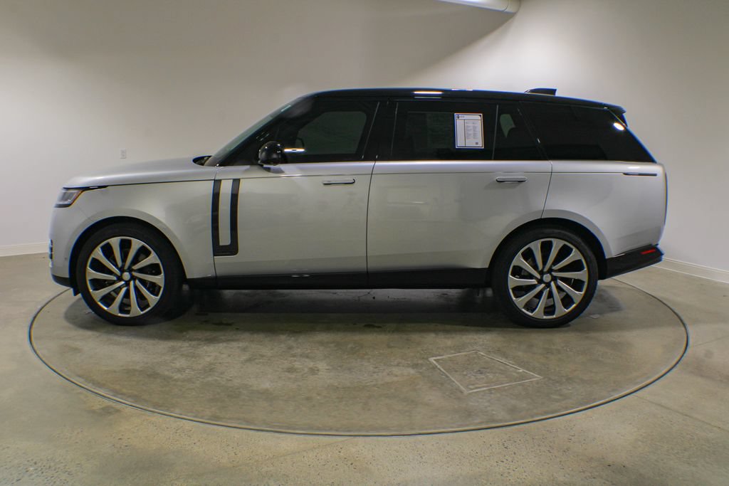 Certified 2025 Land Rover Range Rover Long Wheelbase Autobiography AWD/4WD image 3