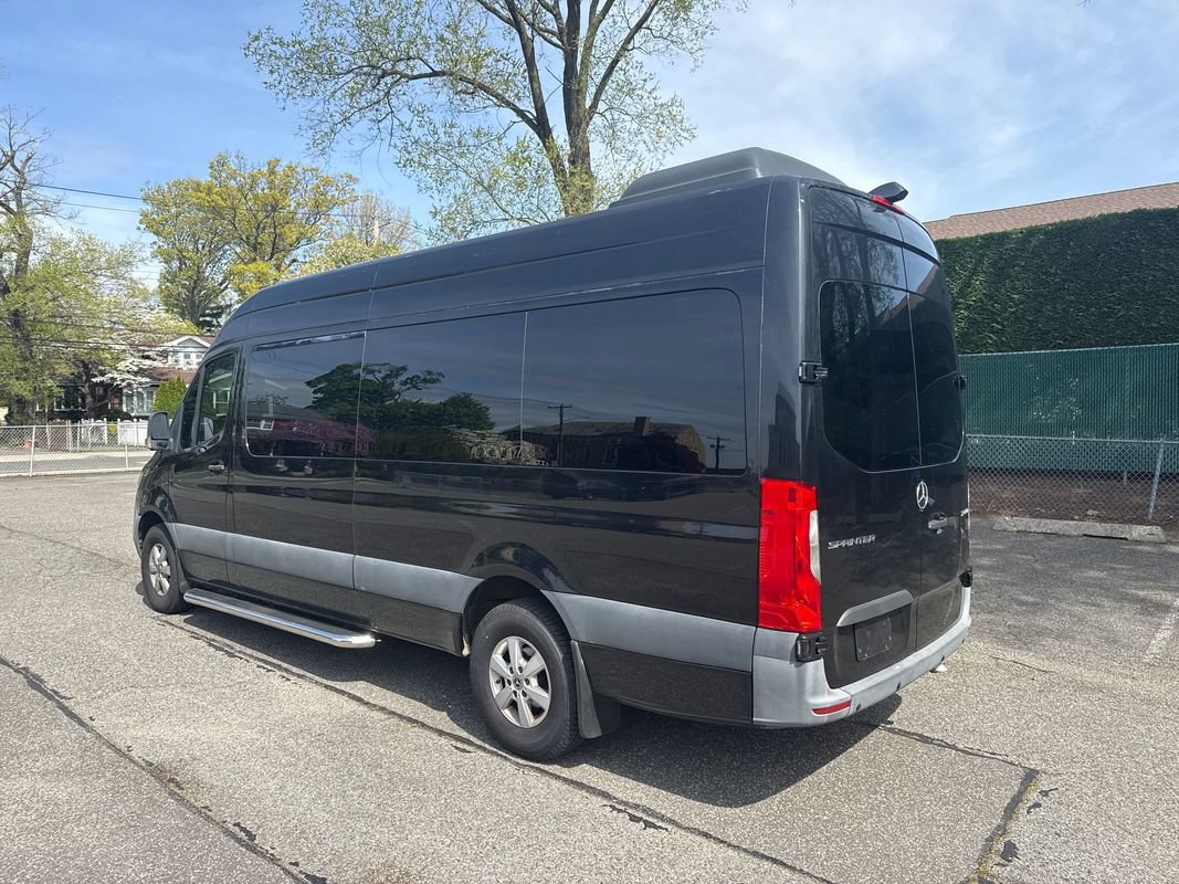 Used 2020 Mercedes-Benz Sprinter 2500 image 4