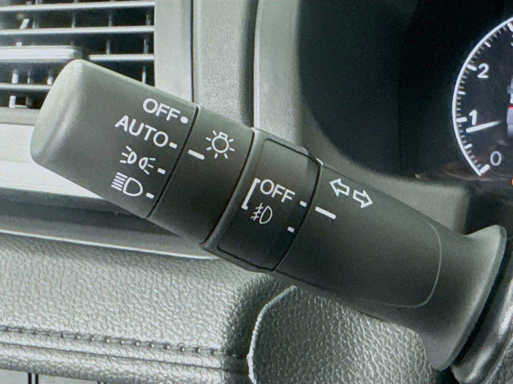 Used 2026 Honda Odyssey EX-L image 19