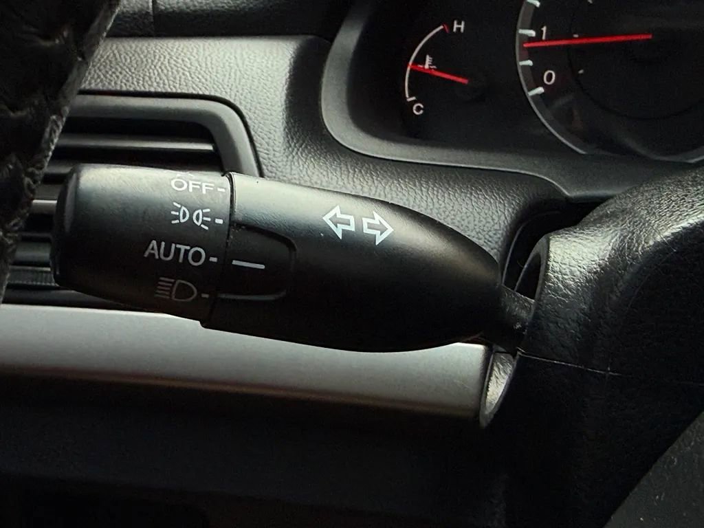 Used 2011 Honda Accord EX-L image 13