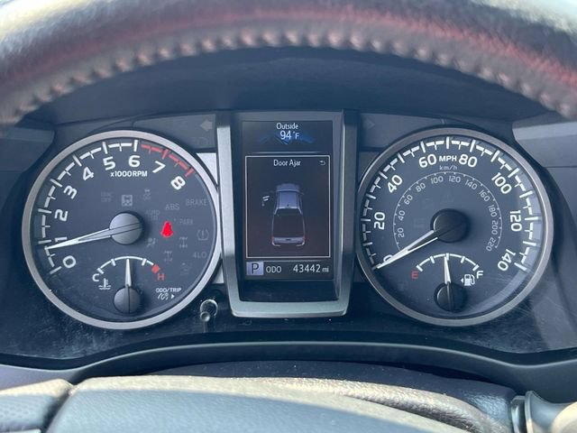 Used 2023 Toyota Tacoma TRD Off-Road AWD/4WD image 25