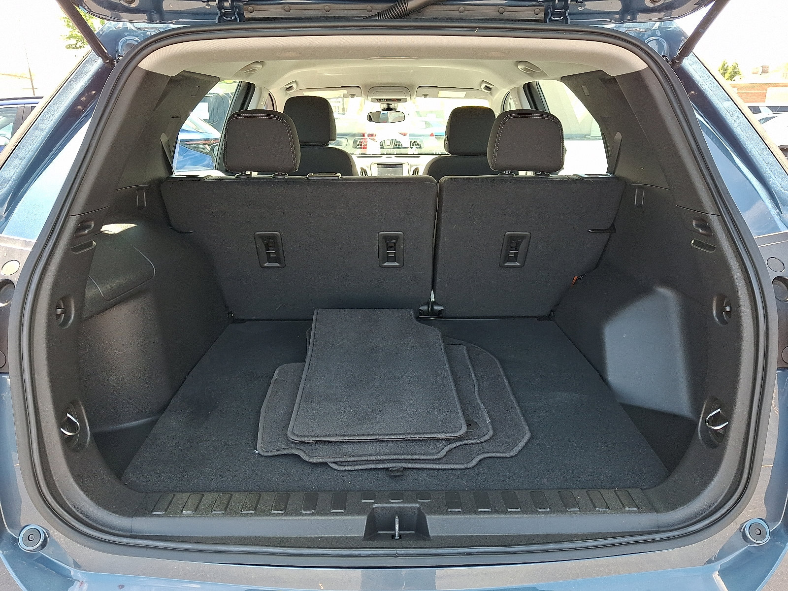 Used 2024 Chevrolet Equinox LS AWD/4WD image 29