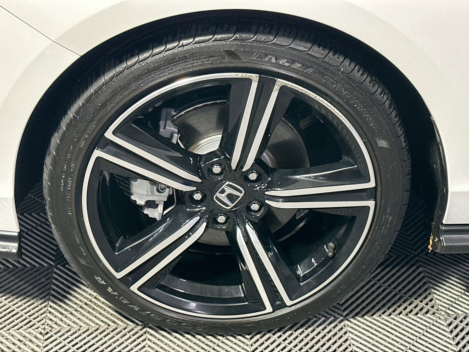 Used 2024 Honda Accord Sport image 12