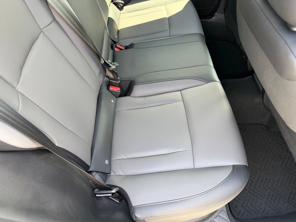 Used 2026 Subaru Outback Premium AWD/4WD image 29