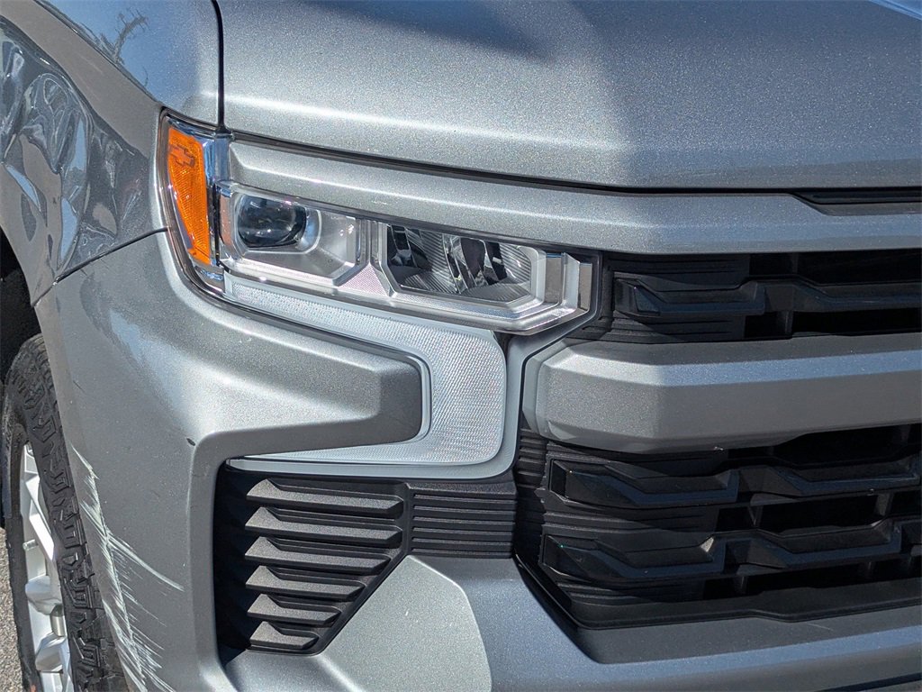 Used 2024 Chevrolet Silverado 1500 RST w/ Z71 Off-Road Package image 9