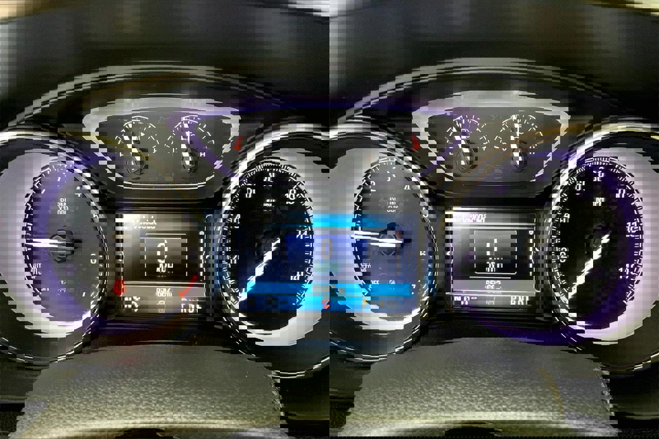 Used 2020 Buick Envision Essence w/ Experience Buick Package image 23