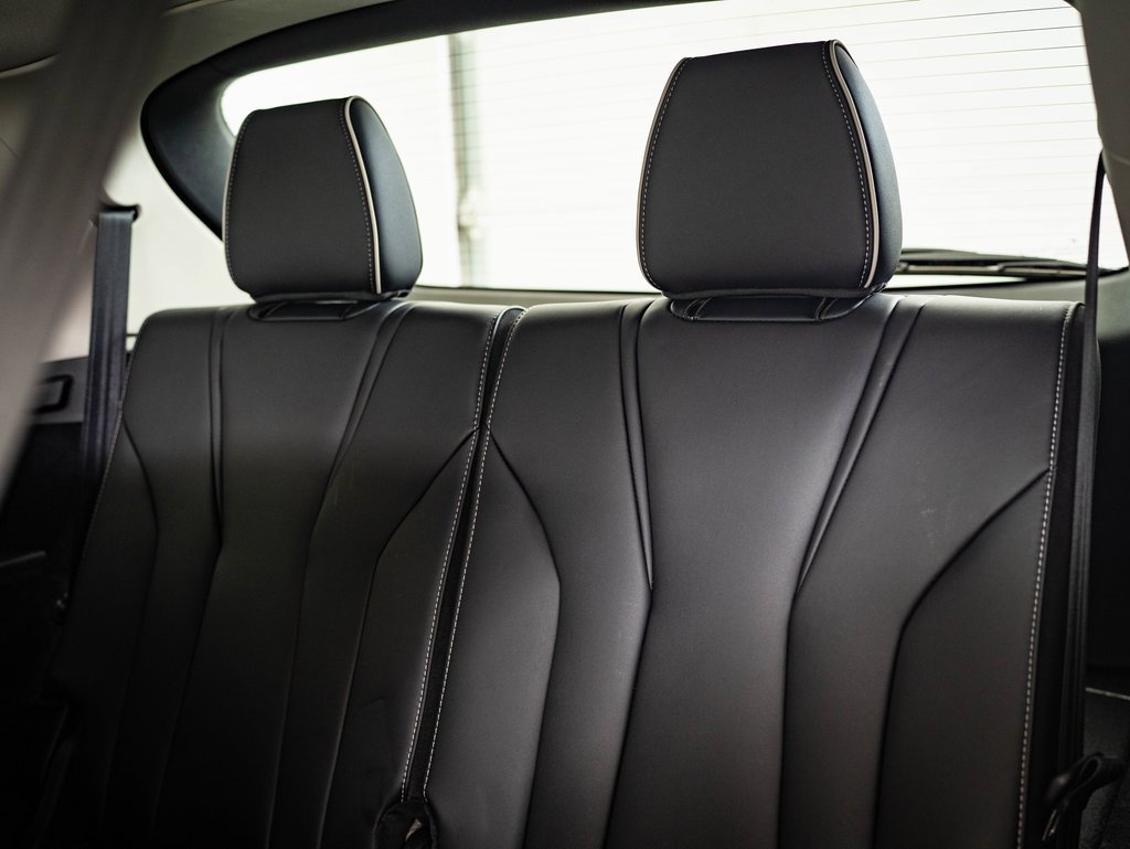 Used 2023 Acura MDX SH-AWD w/ Advance Package image 36