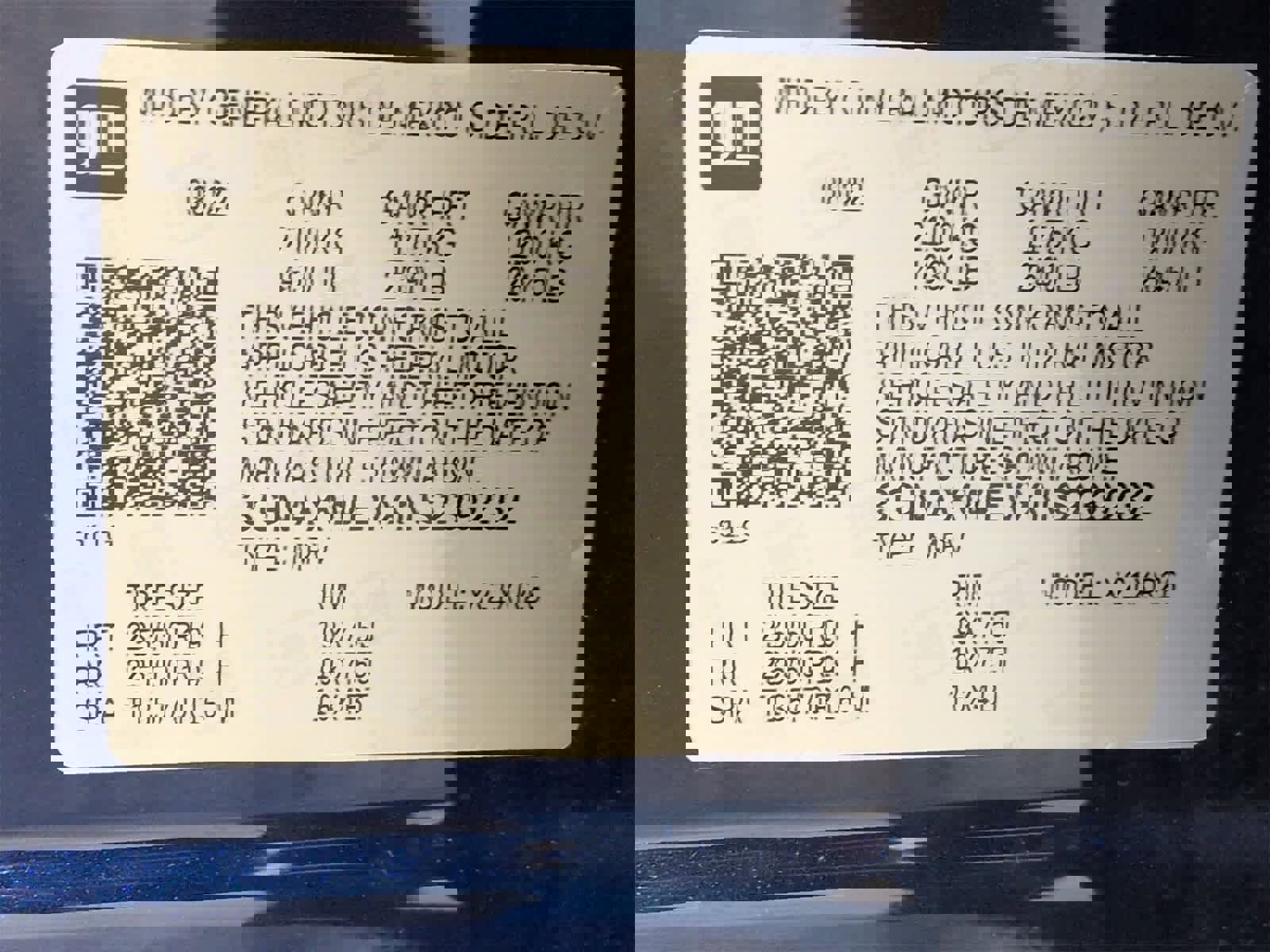 Used 2022 Chevrolet Equinox RS w/ LPO, Floor Liner Package image 35