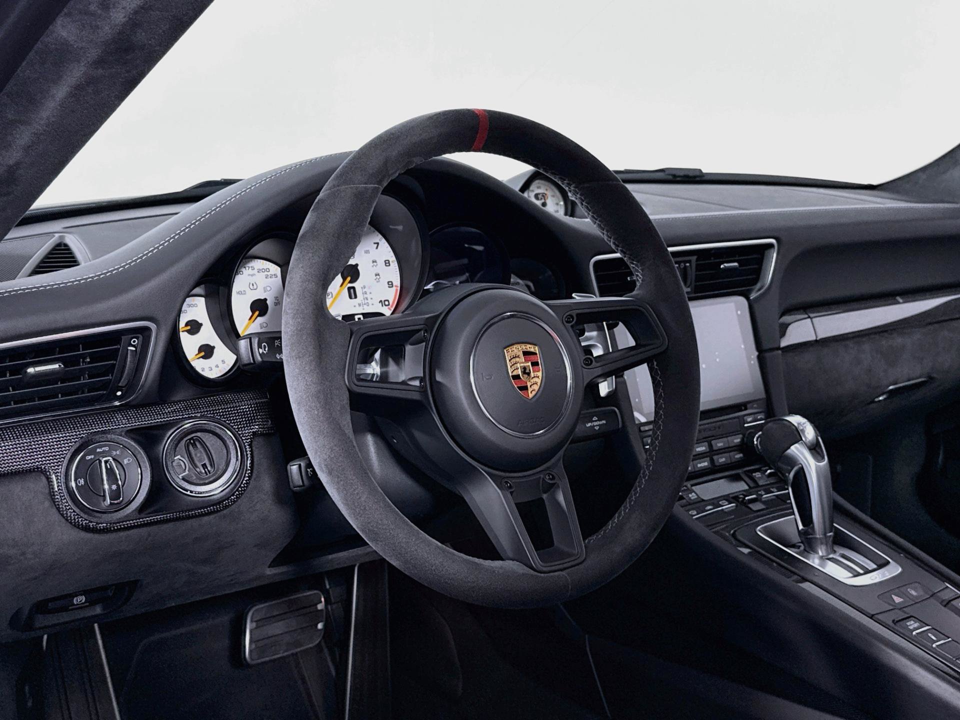 Used 2018 Porsche 911 GT3 RWD image 12