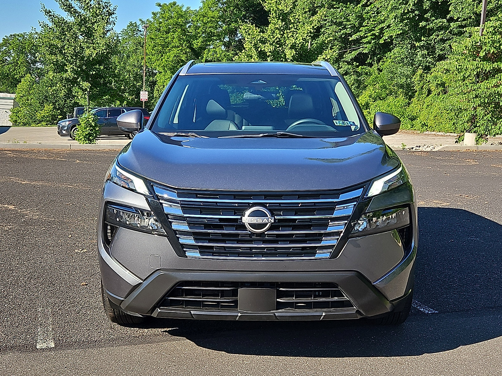 Certified 2024 Nissan Rogue SV w/ SV Premium Package AWD/4WD image 2
