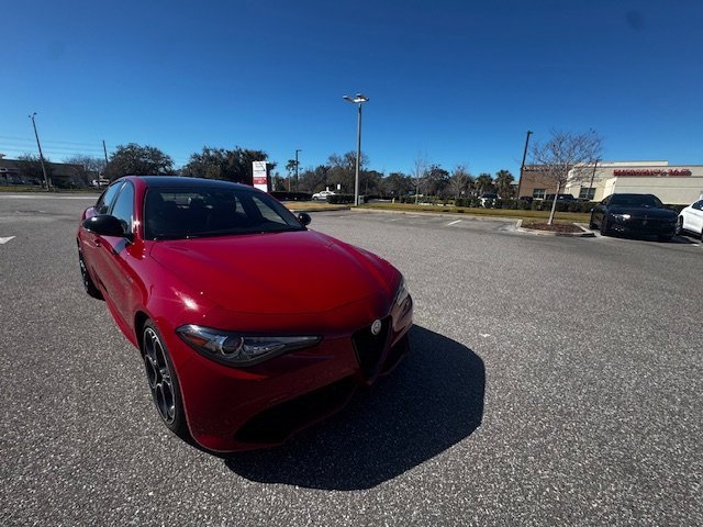 Used 2022 Alfa Romeo Giulia Veloce image 2