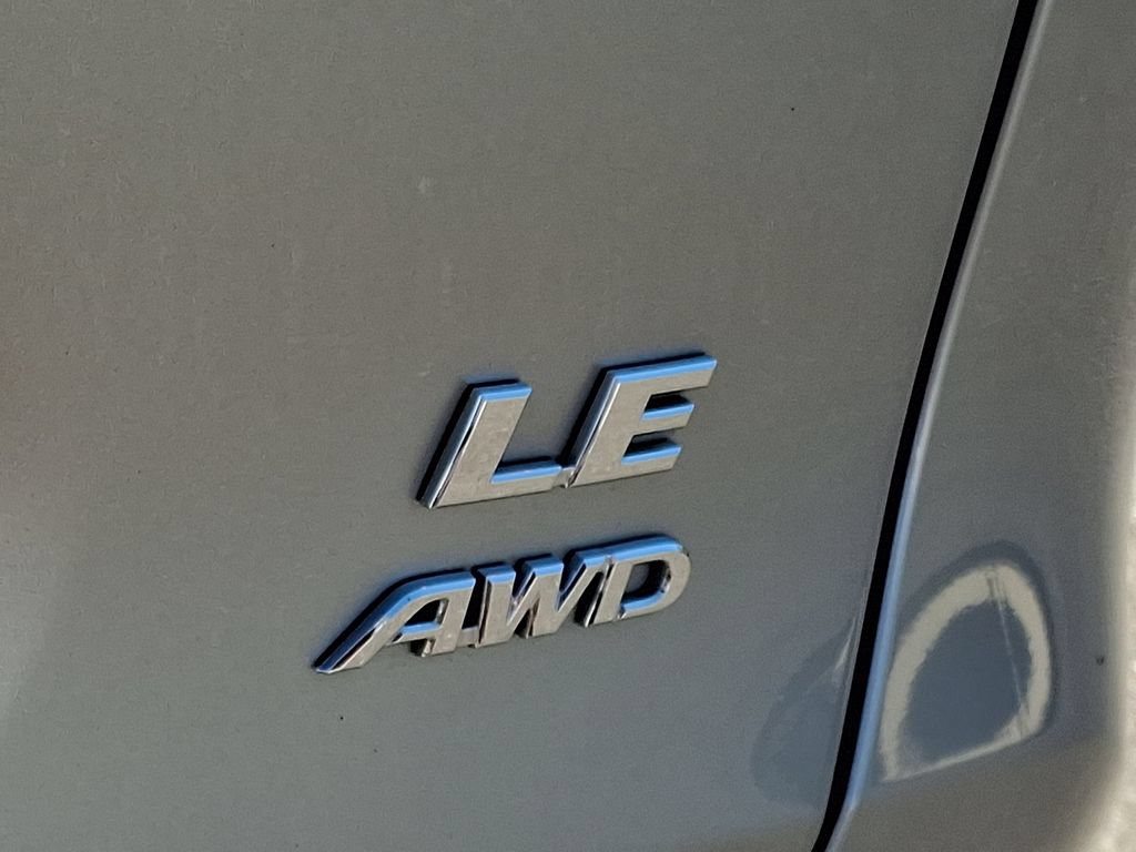 Certified 2021 Toyota RAV4 LE AWD/4WD image 30