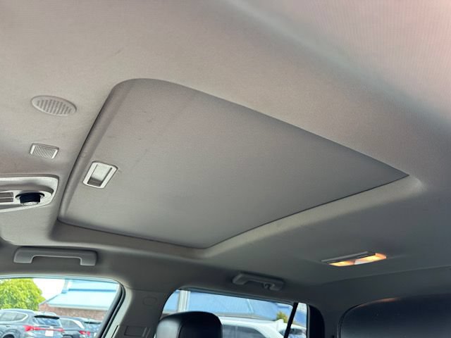 Used 2017 GMC Terrain SLT w/ Open Road Package FWD image 31