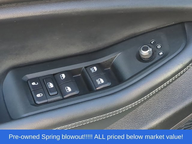 Used 2025 Jeep Grand Cherokee Laredo X AWD/4WD image 22