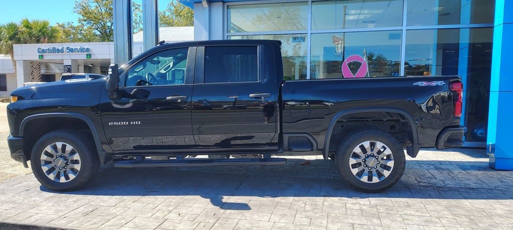 Used 2021 Chevrolet Silverado 2500 Custom w/ Custom Value Package image 8