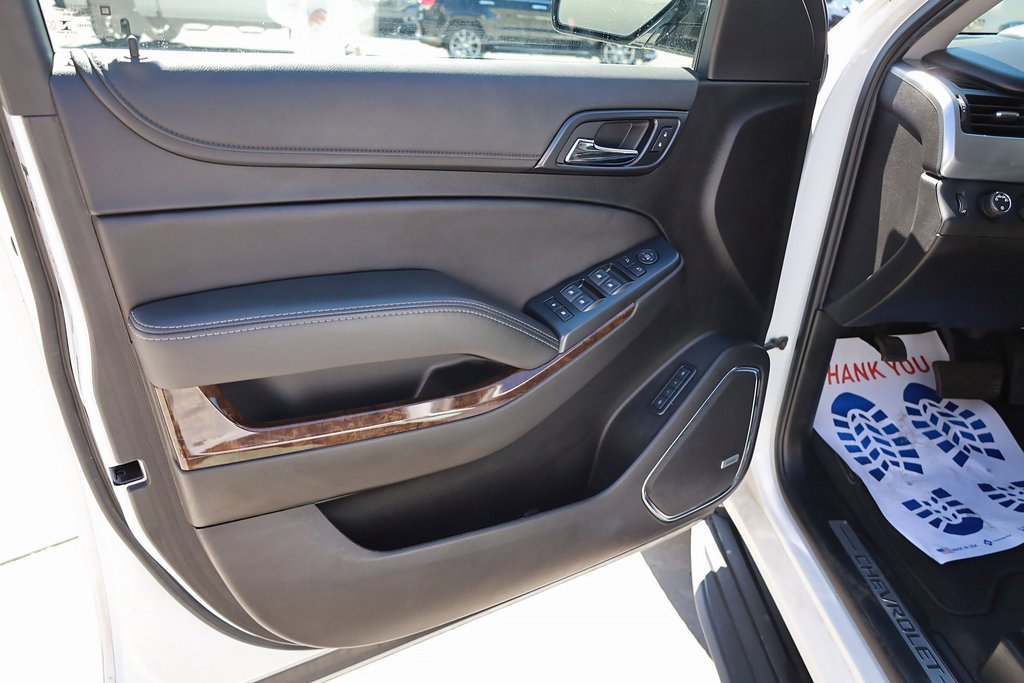 Used 2019 Chevrolet Suburban LT image 10