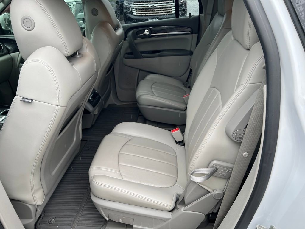 Used 2017 Buick Enclave Leather w/ Enclave Sport Touring Edition FWD image 7