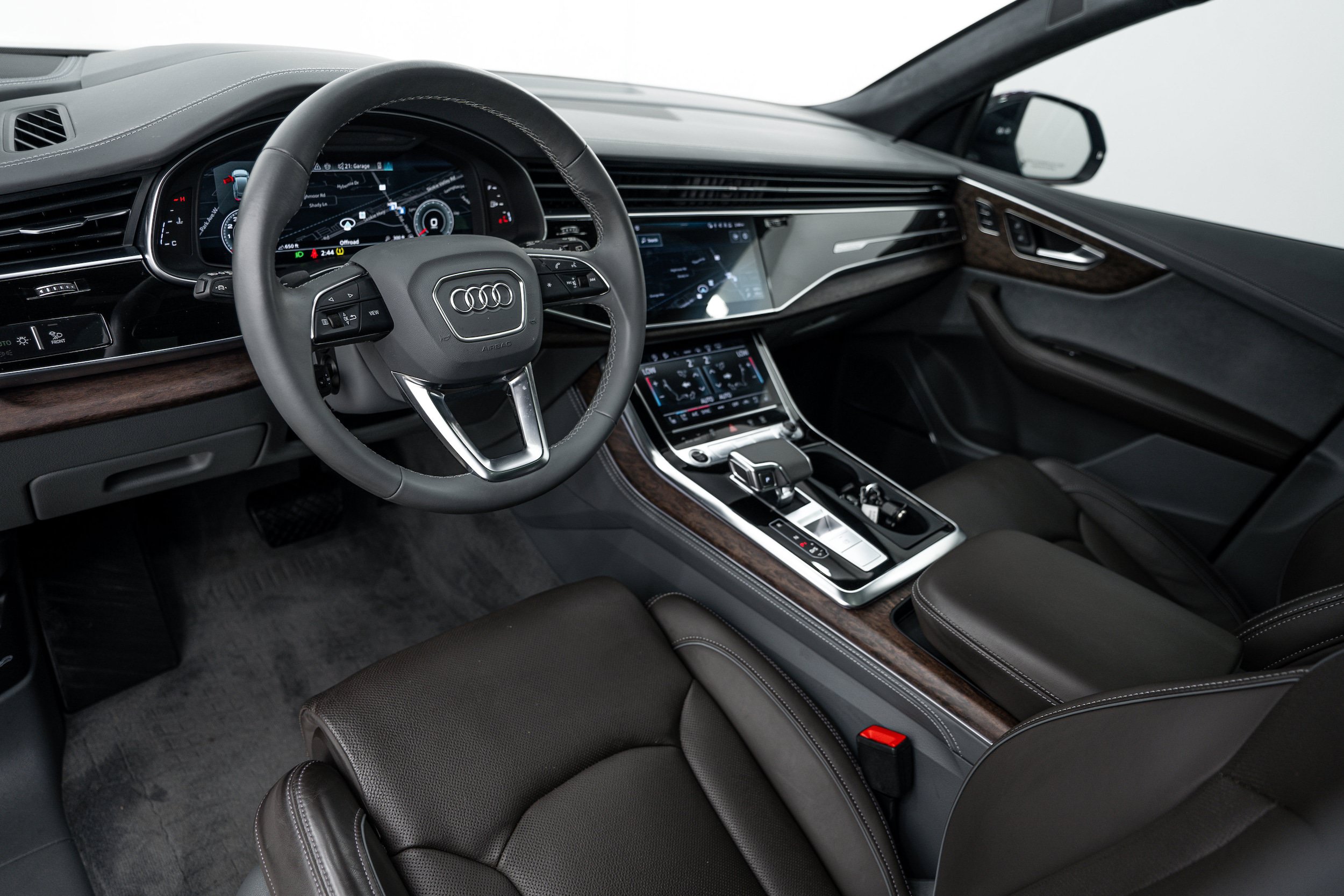 Certified 2024 Audi Q8 Prestige w/ Prestige Package AWD/4WD image 13