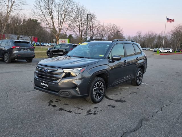 Used 2025 Subaru Forester Premium AWD/4WD image 4