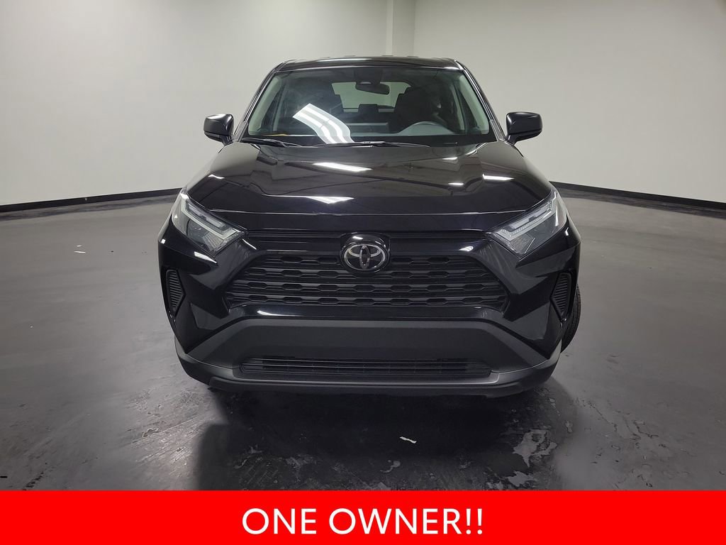 Used 2023 Toyota RAV4 LE FWD image 3