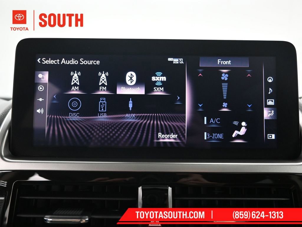 Used 2023 Lexus GX 460 Premium w/ Premium Package image 14
