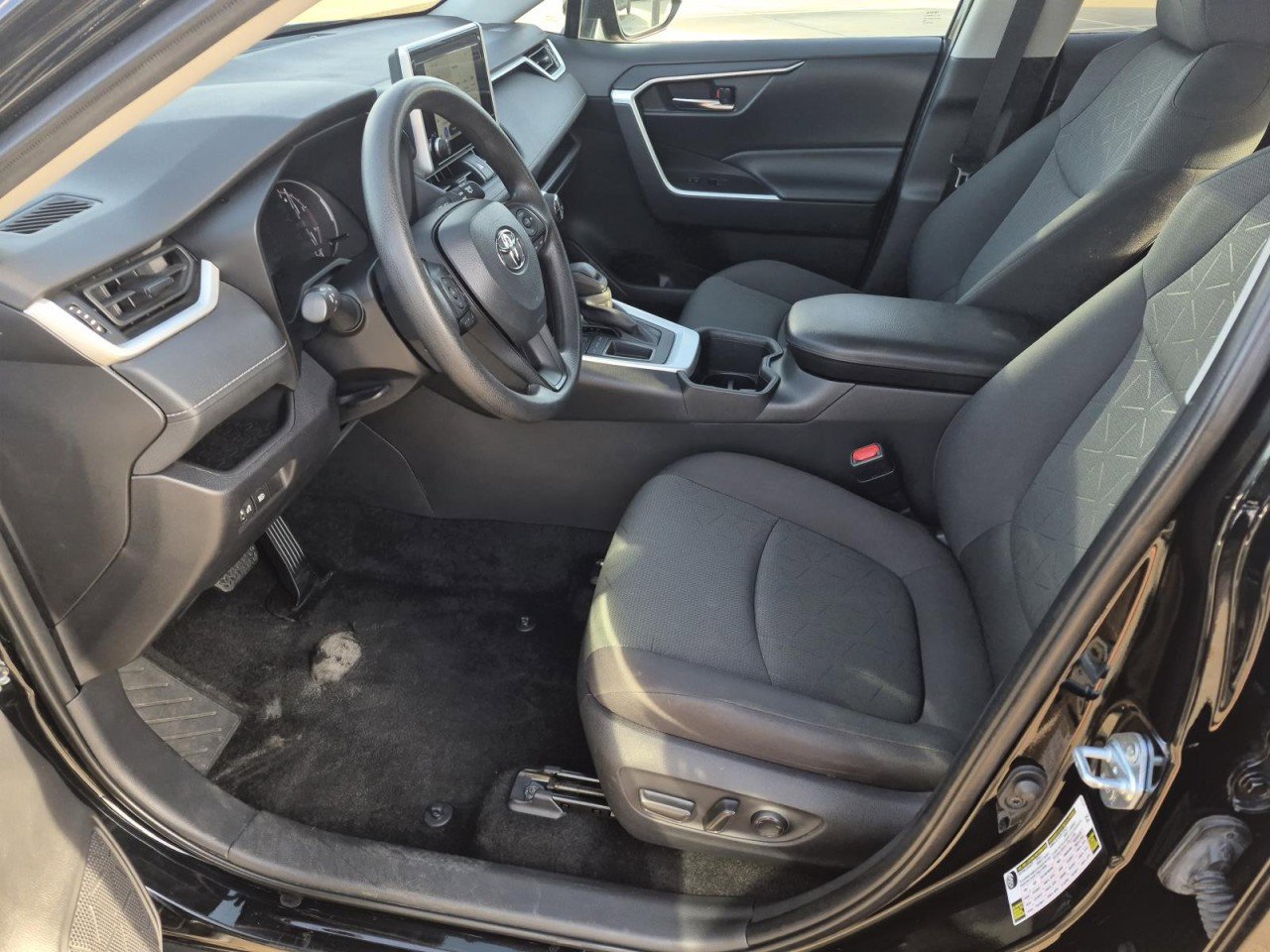 Used 2024 Toyota RAV4 XLE image 10