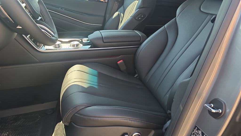 New 2026 Genesis GV80 2.5T AWD/4WD image 13