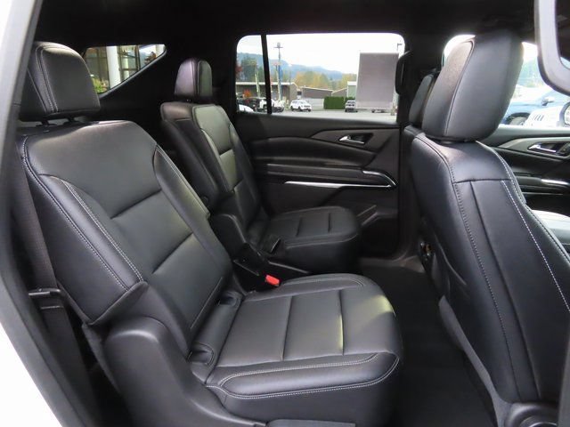 Used 2025 Chevrolet Traverse LT AWD/4WD image 35