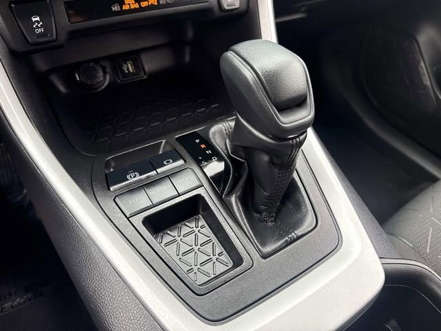 Used 2023 Toyota RAV4 XLE image 25