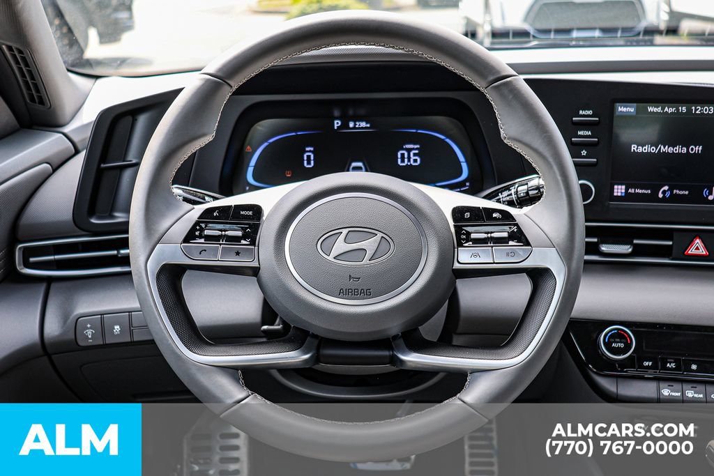 Used 2025 Hyundai Elantra Sport FWD image 30