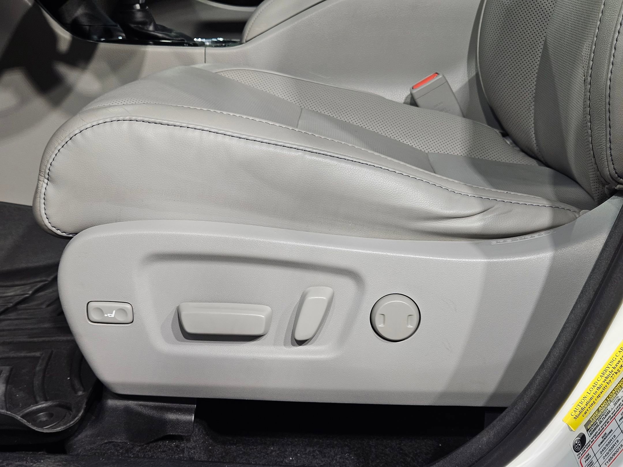 Used 2017 Toyota Highlander Limited Platinum image 23