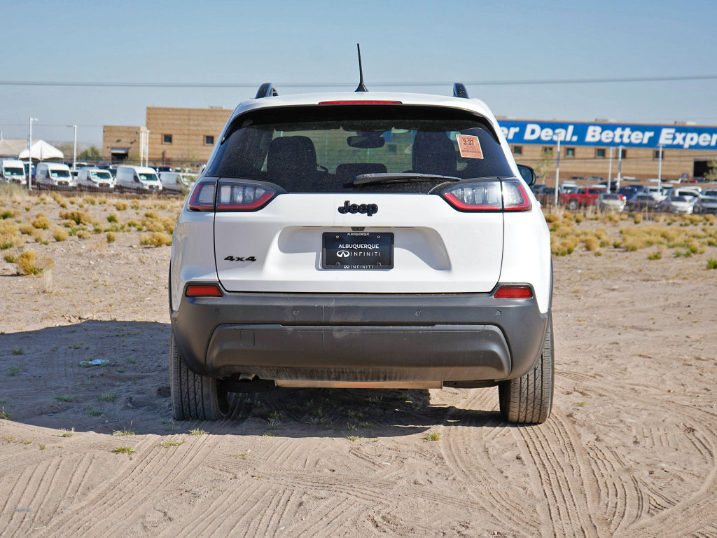 Used 2023 Jeep Cherokee Altitude Lux image 5