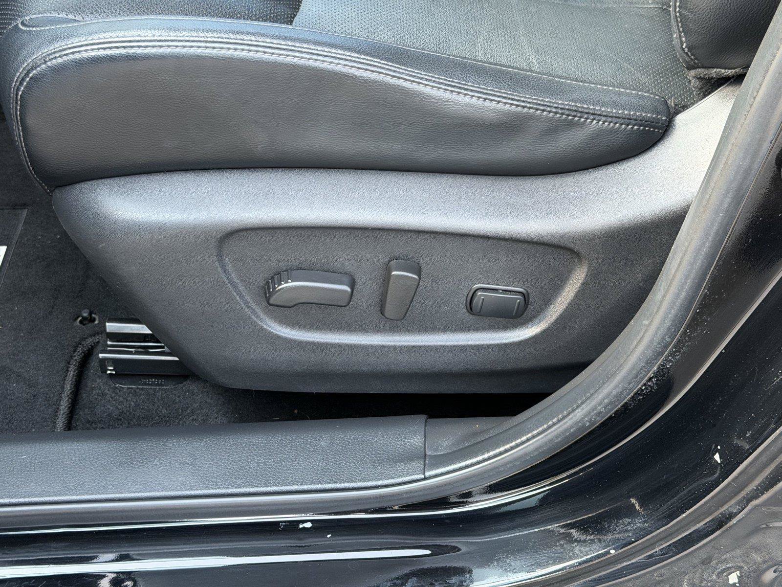Used 2022 Nissan Rogue Sport SL AWD/4WD image 14