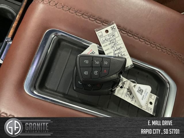 Used 2023 GMC Yukon Denali Ultimate image 29