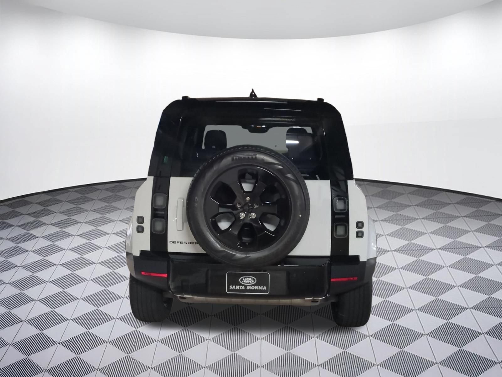 New 2026 Land Rover Defender 110 S AWD/4WD image 4